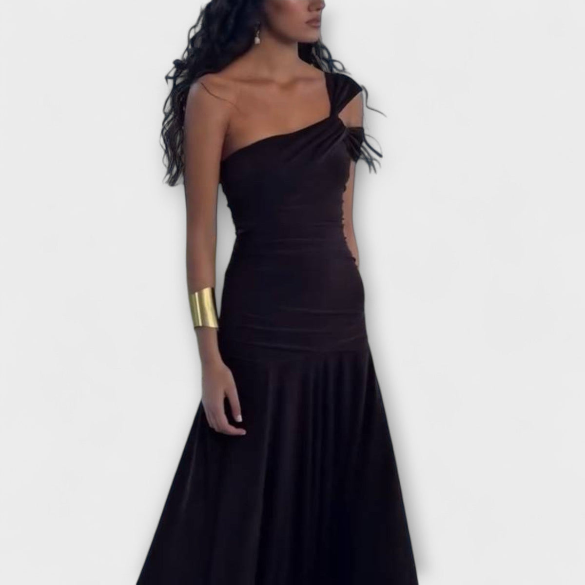 Style200™ | Margot - Off-Shoulder Fitted Maxi Dress for Special Occasions