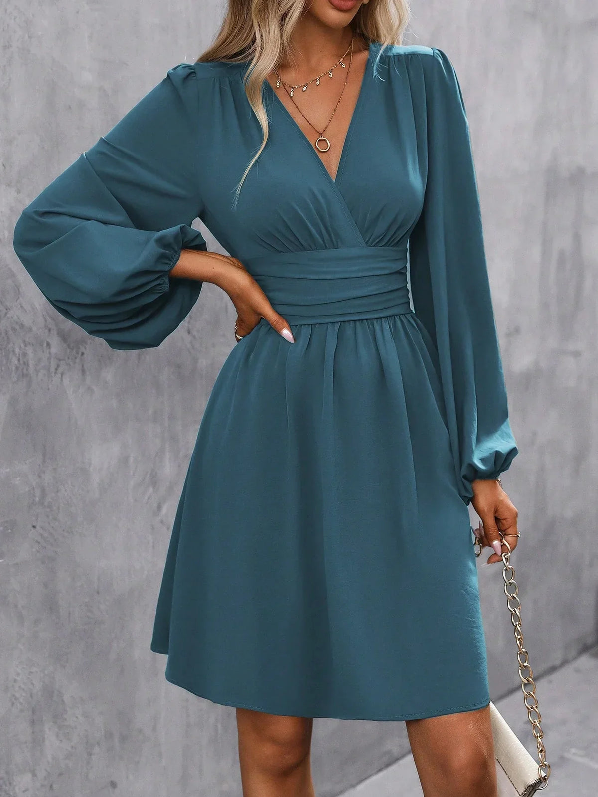 Zélie™ | Nicole - Elegant Pleated Midi Dress
