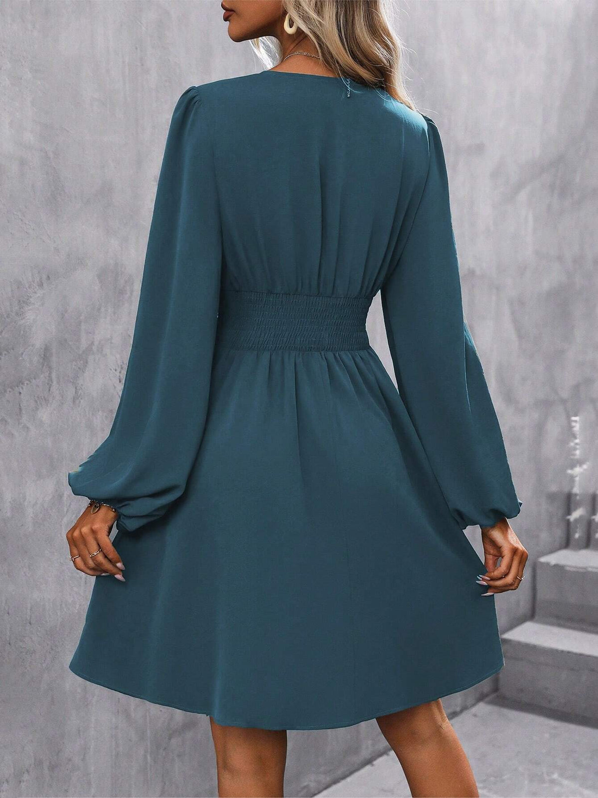 Zélie™ | Nicole - Elegant Pleated Midi Dress