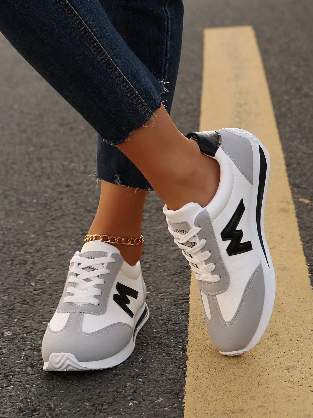 Sigrid™ | Brielle - Stylish Everyday Sneakers for Any Occasion