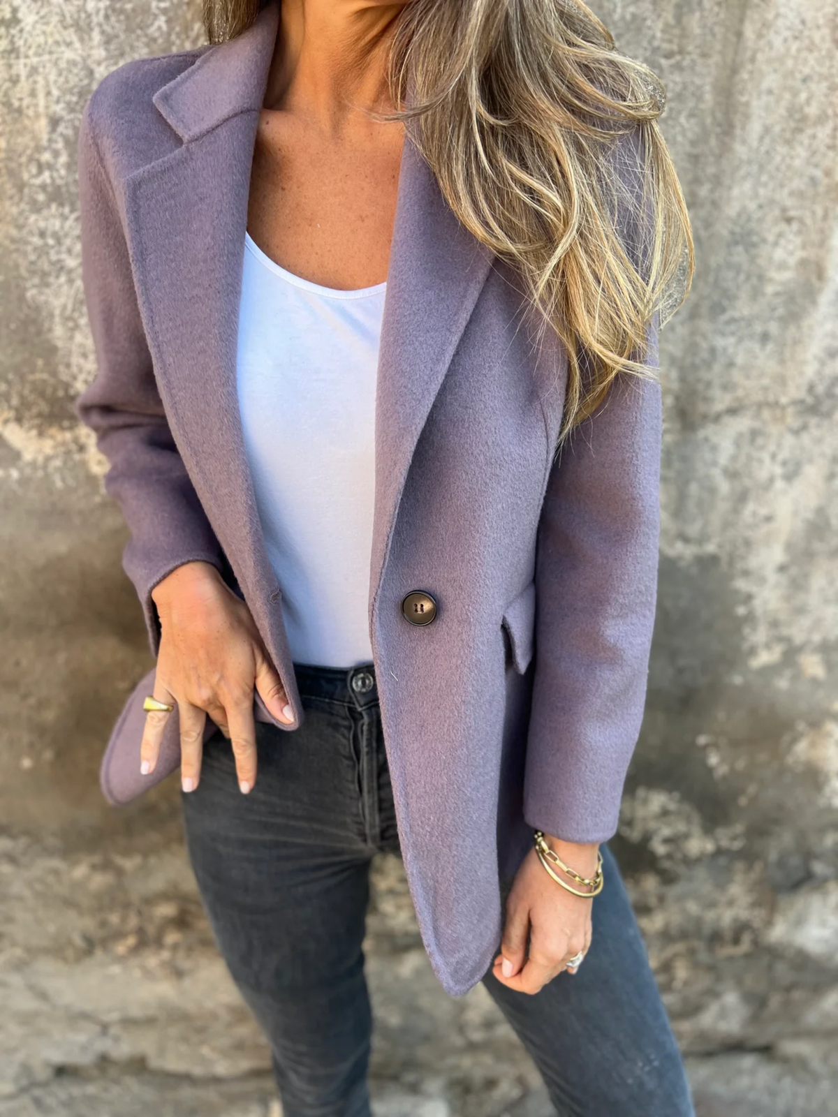 Avery | Longline Blazer with Peak Lapel Detail
