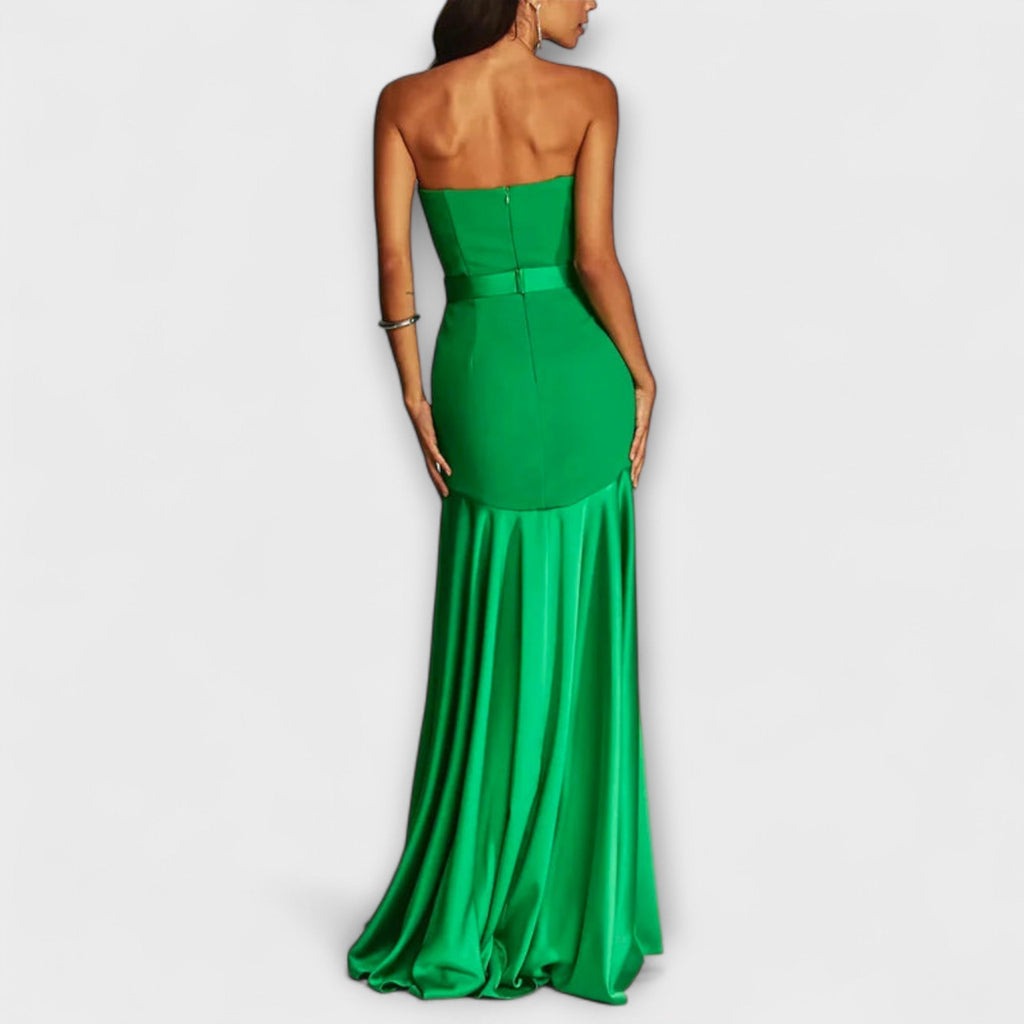 Style200™ | Vada Off-Shoulder Maxi Dress in Flowing Fabric