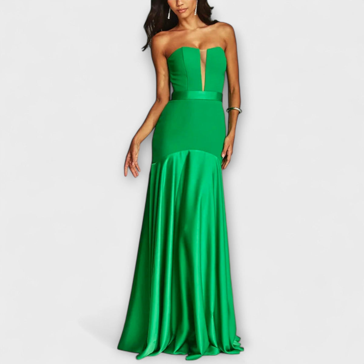 Style200™ | Vada Off-Shoulder Maxi Dress in Flowing Fabric