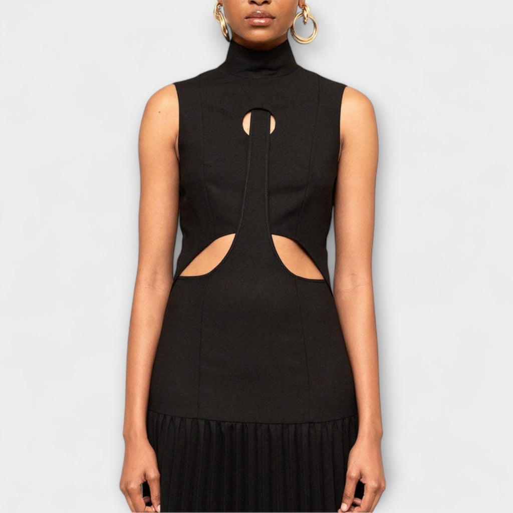 Style200™ | Kristen - Stylish Maxi Dress with Pleats & Cutouts for Any Occasion