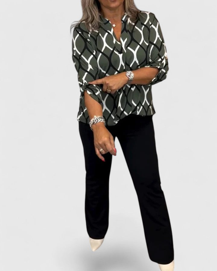 Chic Blouse for Office and Evening Wear