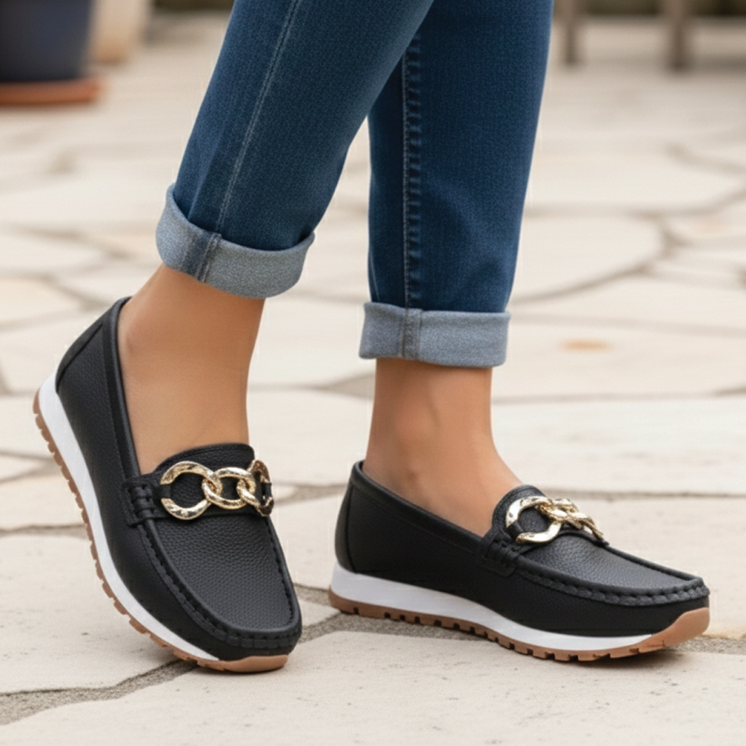 Eleonora™ | Ellie - Chic Buckle Loafers for Any Occasion