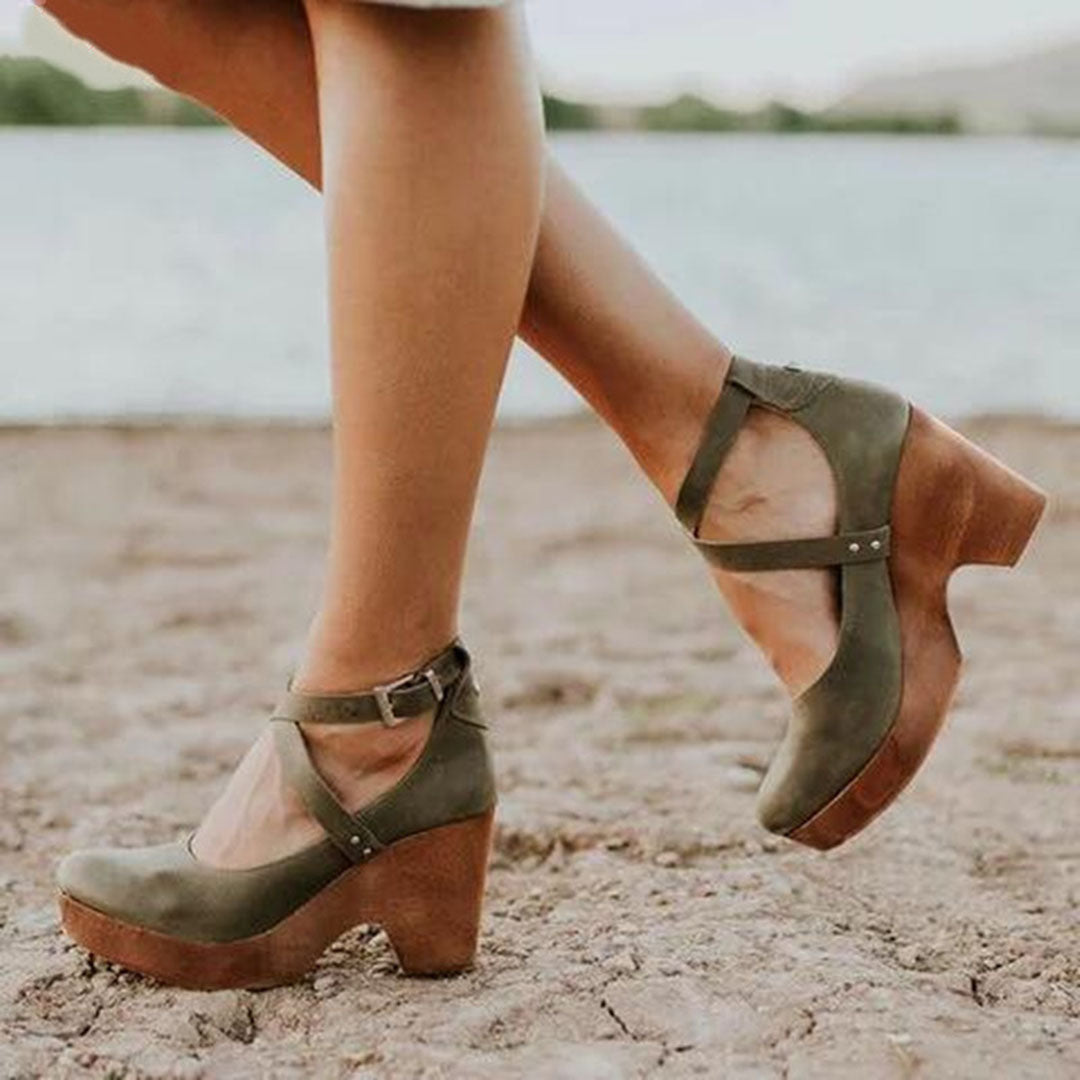 Teresa™ | Elegant Wedge Heels with Closed Toe & Ankle Strap