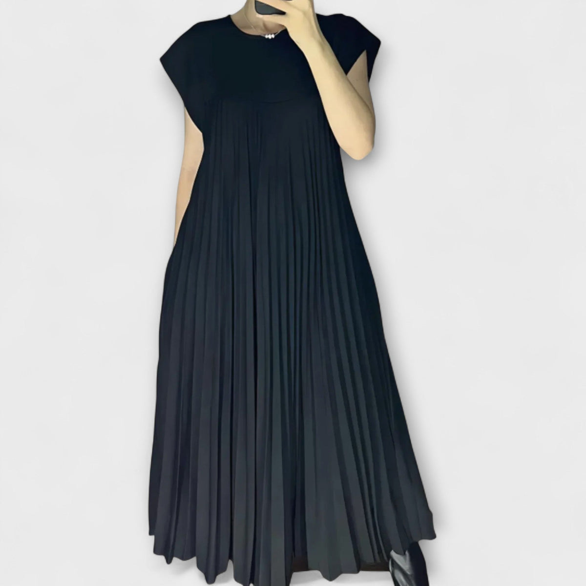 Style200™ | Zairelle – Chic Pleated Dress for Any Occasion
