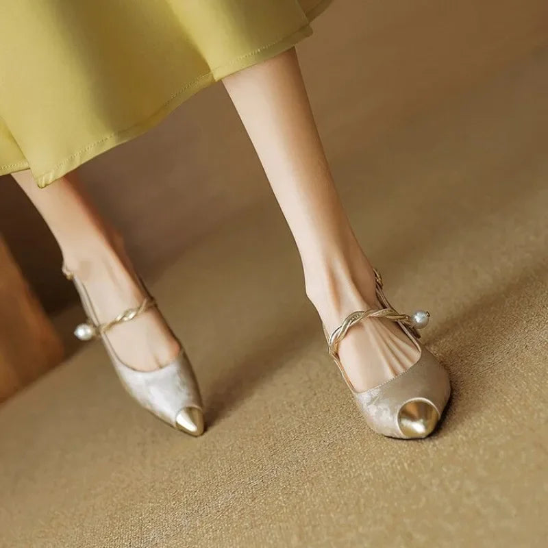 Fleur™ | Women's Pearl Strap Slingback Kitten Heels Pointed Toe Pumps