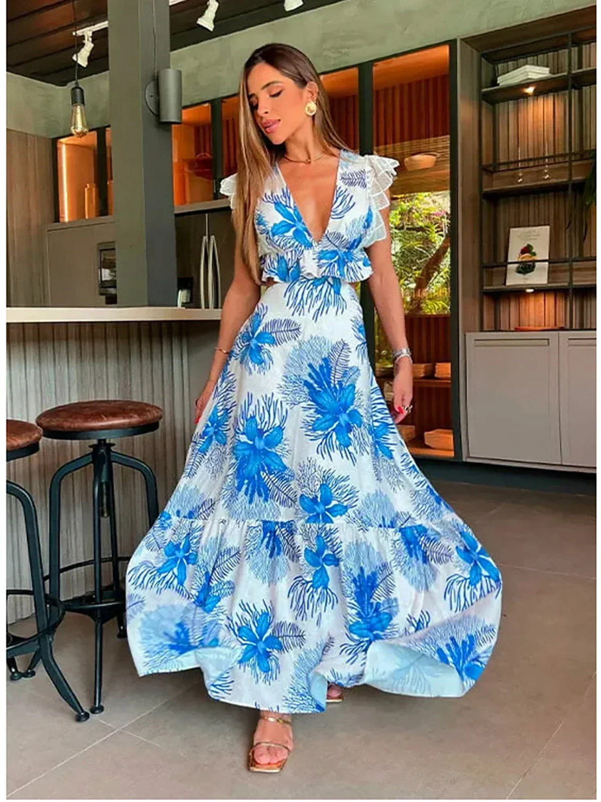 Madeleine™ | Trendy Sleeveless Lace Wedding Guest Dress