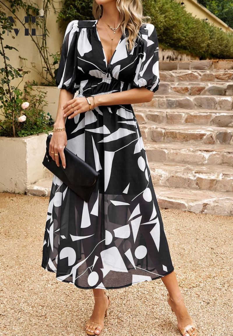 Odalys | V-Neck Floral Maxi Dress